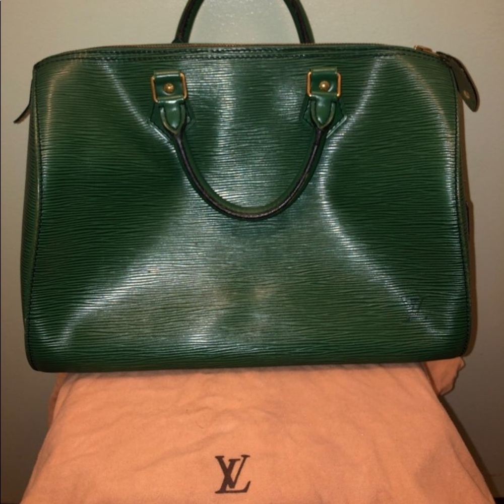 Auth Preloved Louis Vuitton Green Epi Speedy 30